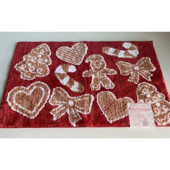 BETSEY JOHNSON Gingerbread Christmas NOVELTY BATH MAT Non Slip 20” X 30” NEW - Picture 2 of 16